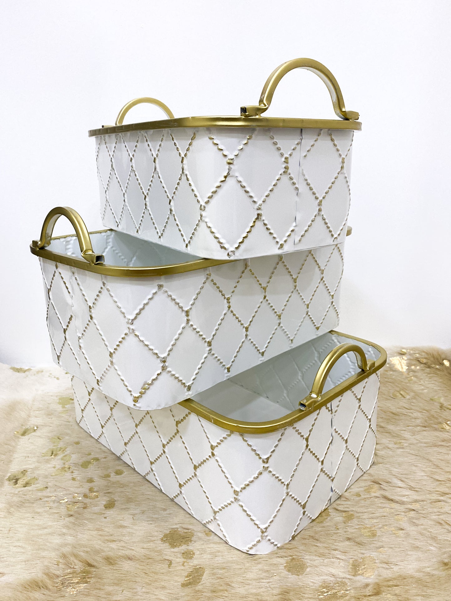 White/Gold Metal Basket